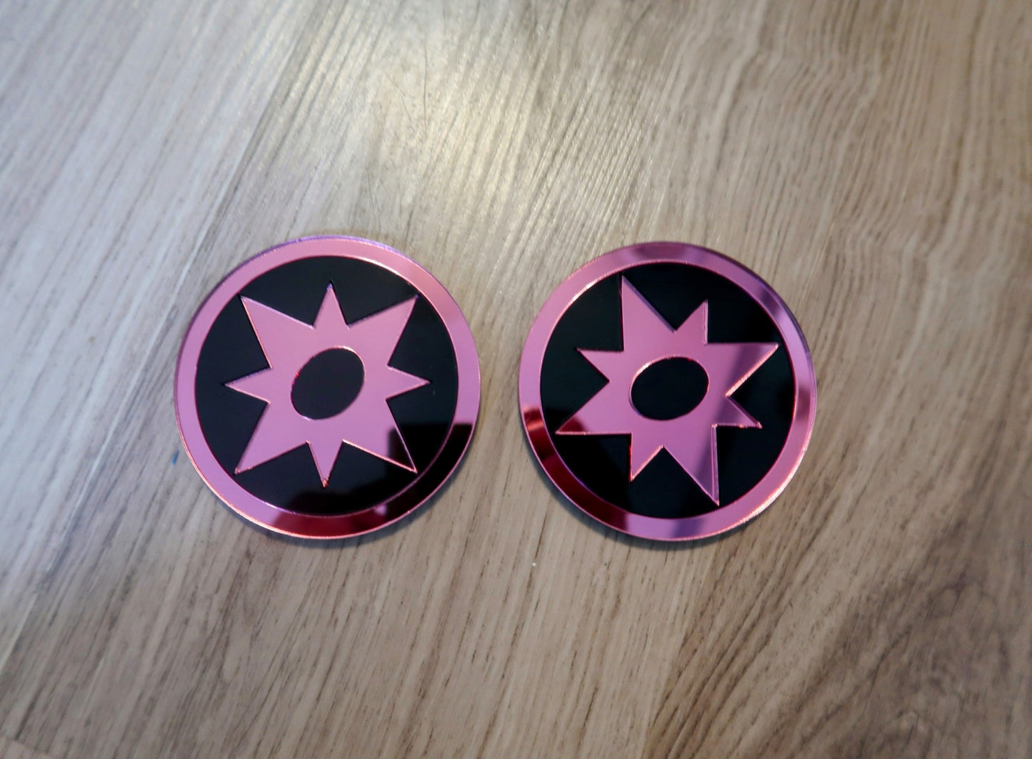 Star Sapphire Badge, Includes 2.
