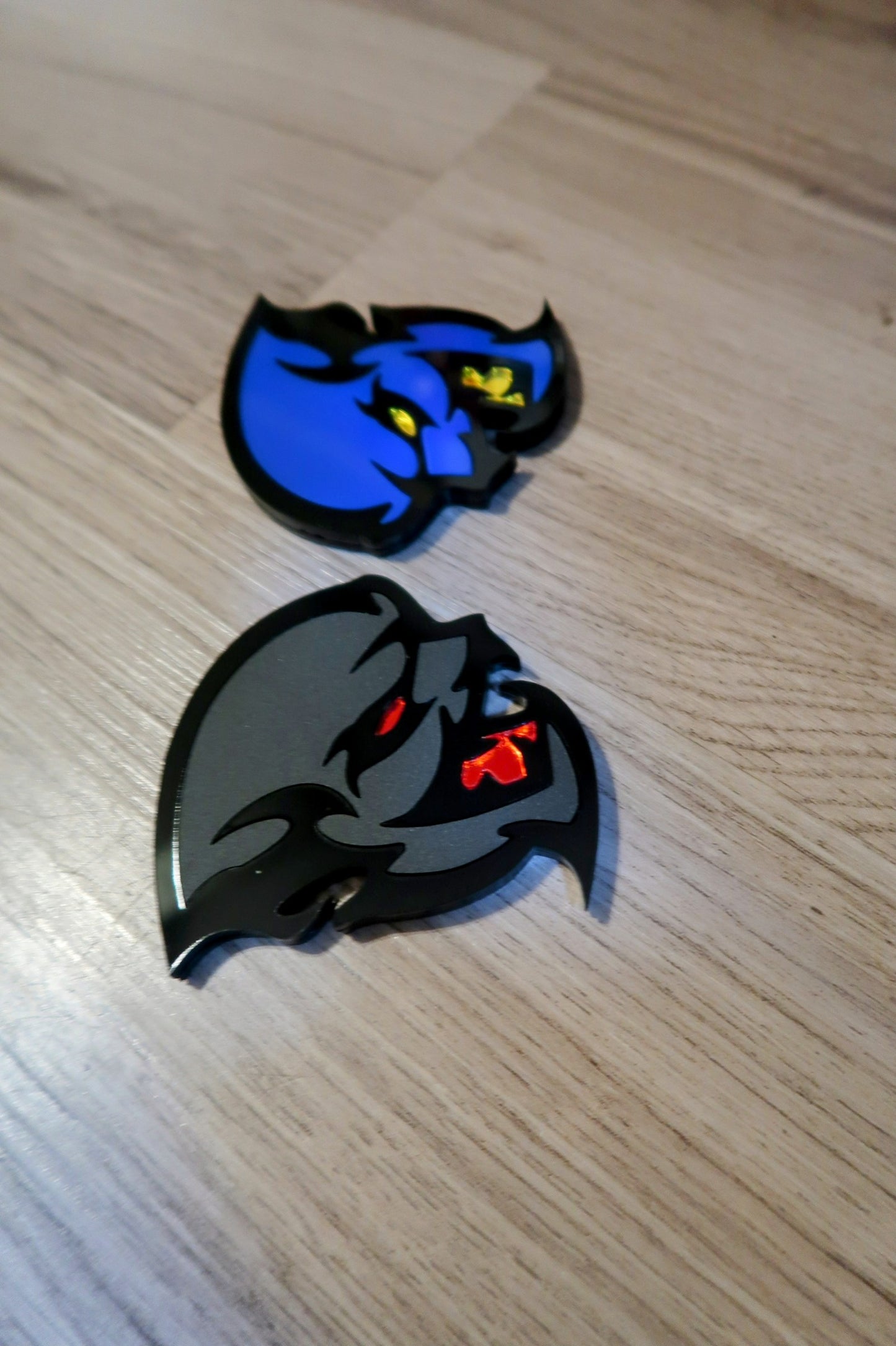 Vampire fender badges. Includes 2.