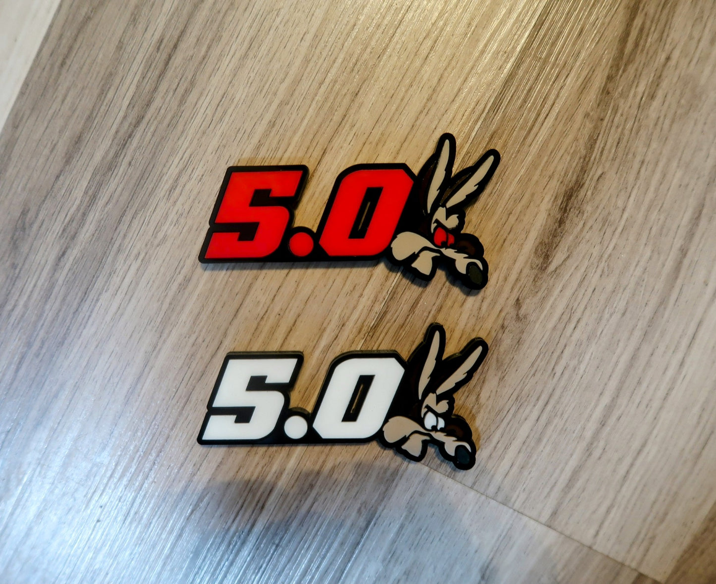 Coyote 5.0 Fender badges. Includes 2.