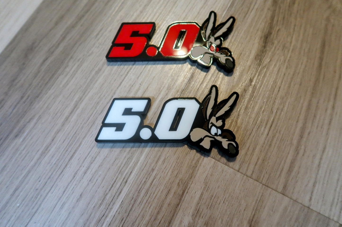 Coyote 5.0 Fender badges. Includes 2.