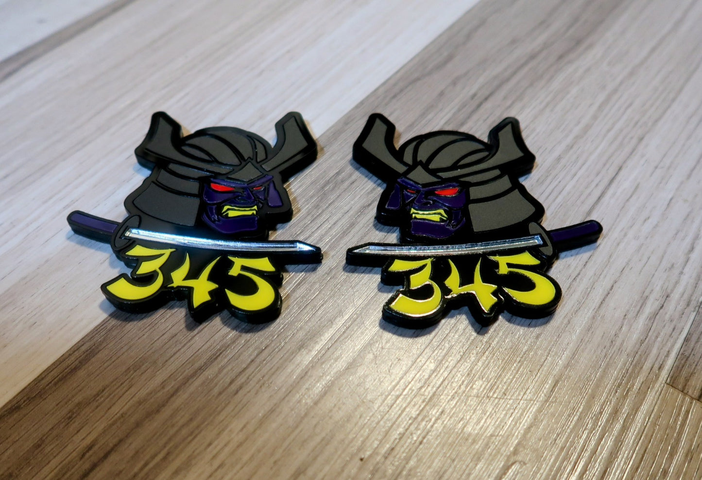 Samurai 345,392, 426 fender badges. Includes 2.