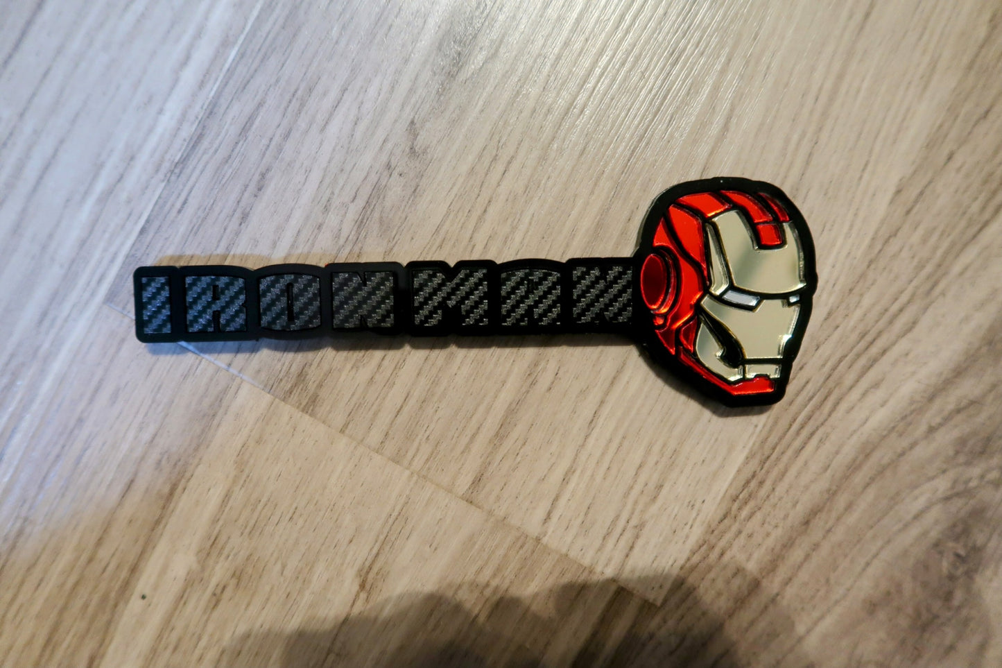 Iron Man Grille/Trunk badge. Includes 1.