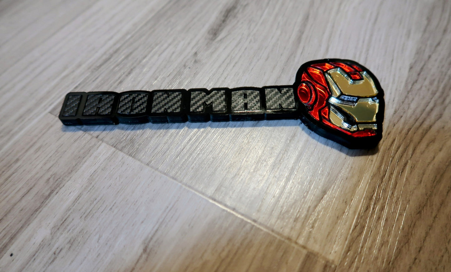 Iron Man Grille/Trunk badge. Includes 1.