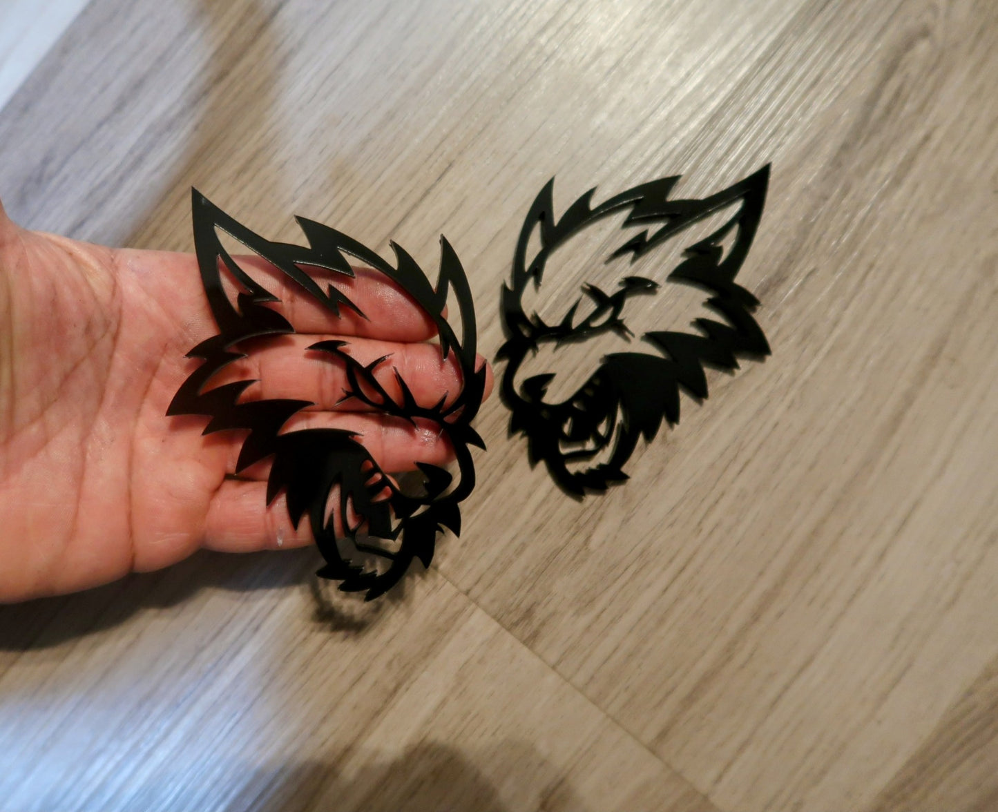 Agreesive Wolf Fender badges. Includes 2.