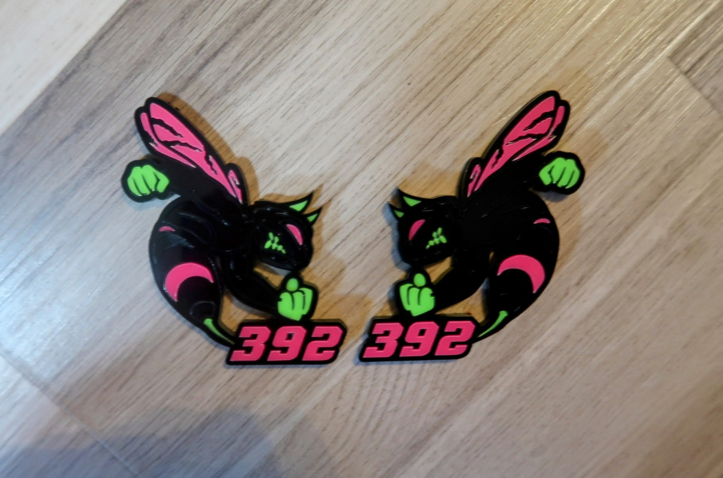 Devil 392, 345, or 426 fender badges. Includes 2.