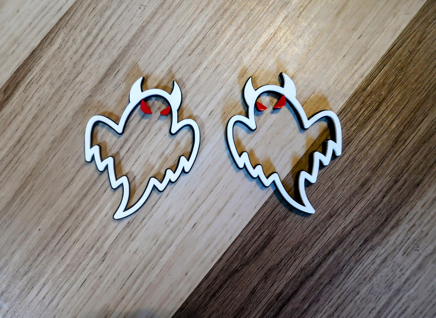 Ghost badges type 2. Includes 2.