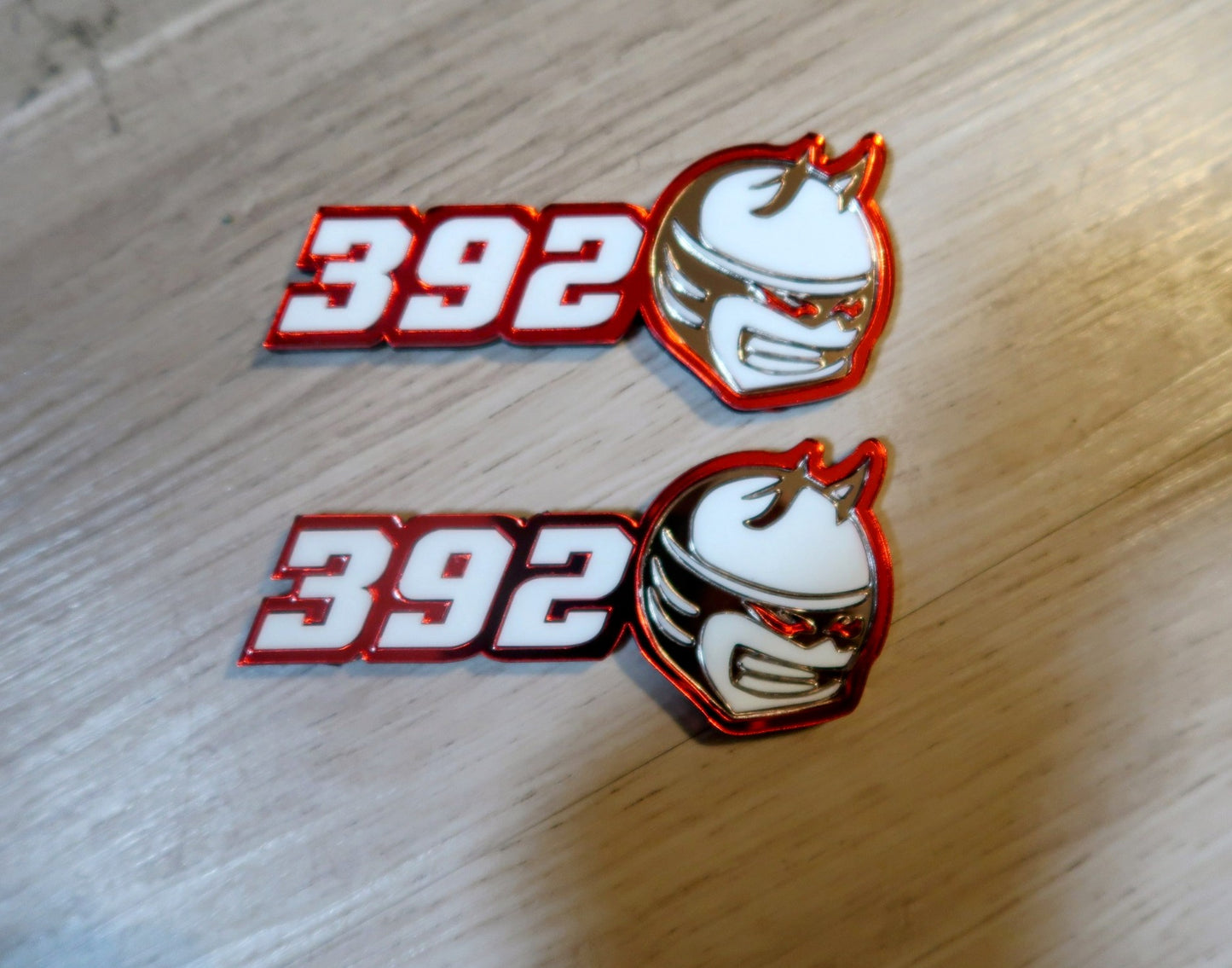 392,345 trunk/wing badge. Includes 2 badges.