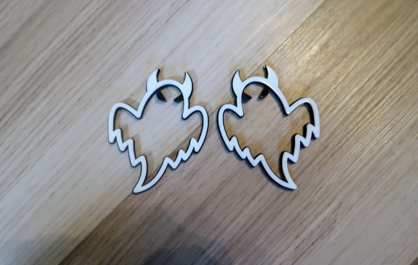 Ghost badges type 2. Includes 2.