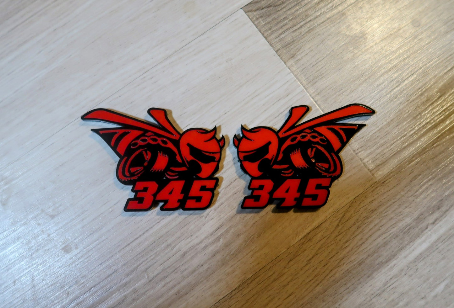 Racing Bee car badges, 392 or 345. Includes 2.