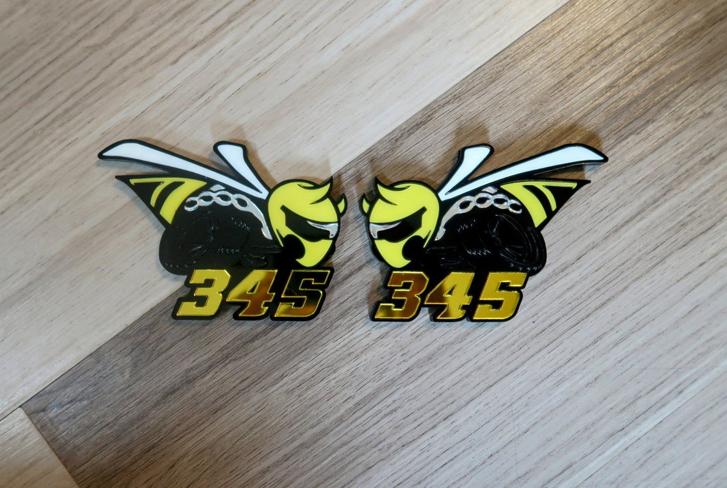 Racing Bee car badges, 392 or 345. Includes 2.