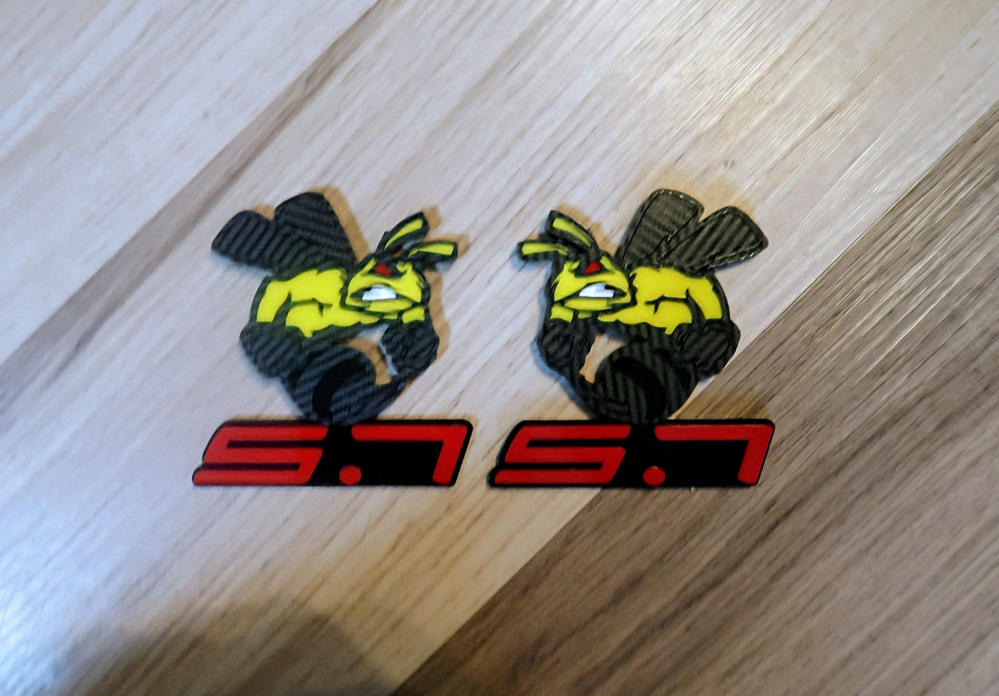 Super Hornet Fender badges. Includes 2.
