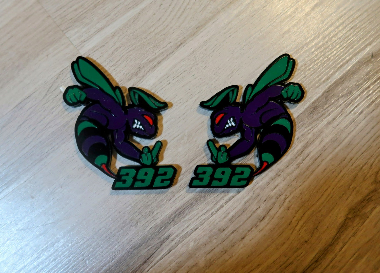 392 or 345 fender badges. Includes 2.