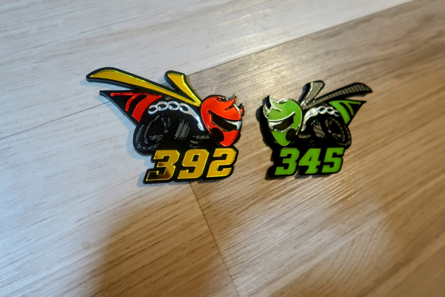 Racing Bee car badges, 392 or 345. Includes 2.