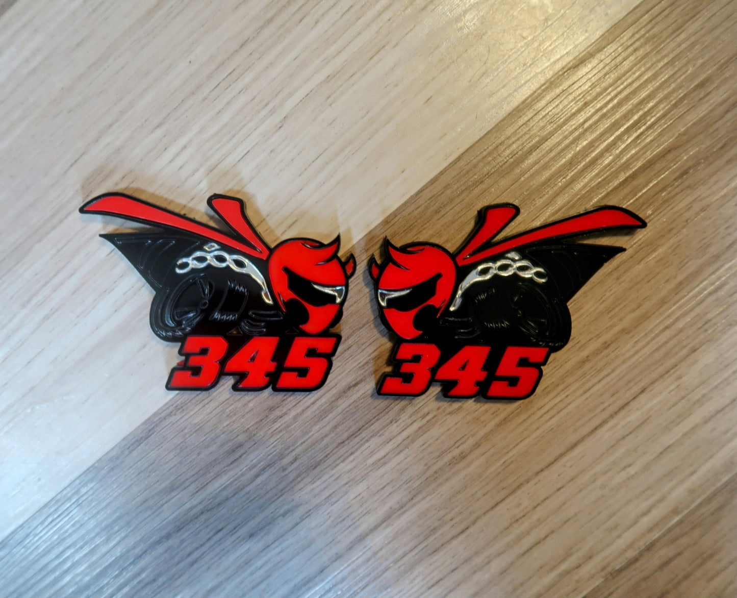 Racing Bee car badges, 392 or 345. Includes 2.