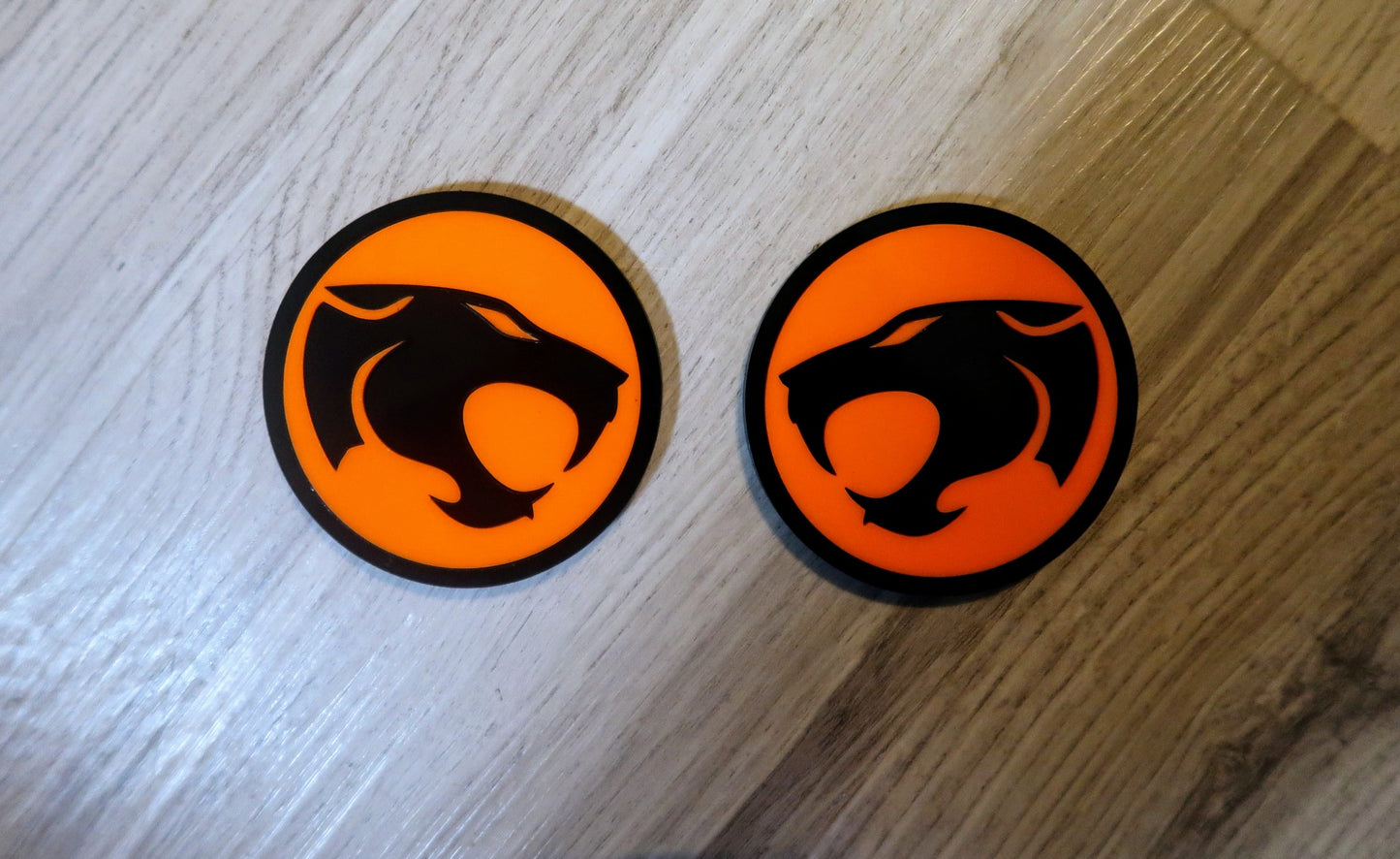 Inspired Thundercat fender badges. Includes 2.