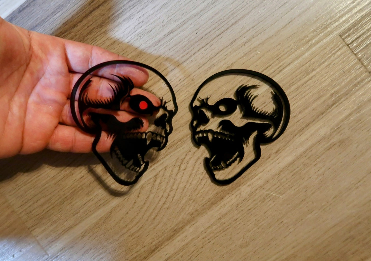 Vampire Skull fender badges. Includes 2.