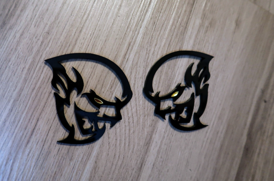 Vampire fender badges with custom eye color, Includes 2.