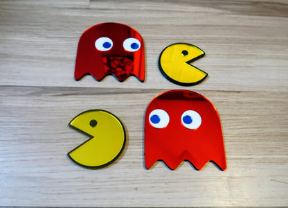 Pac-Man and Ghost badges. Includes 4