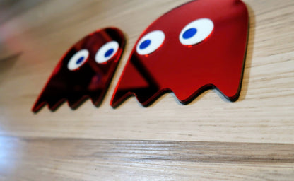 Pac-Man and Ghost badges. Includes 4