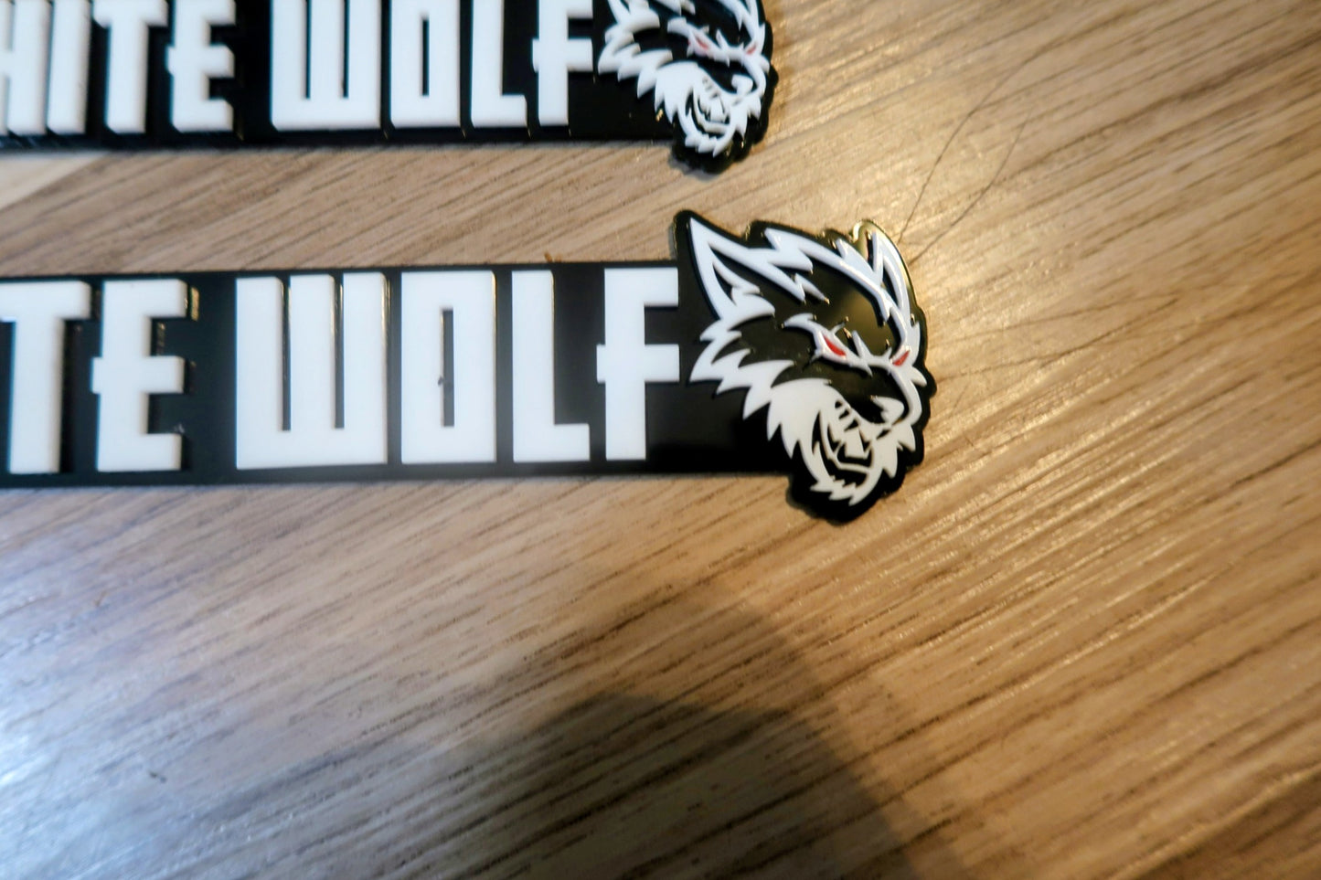 White Wolf set. Includes 4