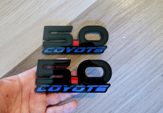 Coyote badges type 1. Includes 2.