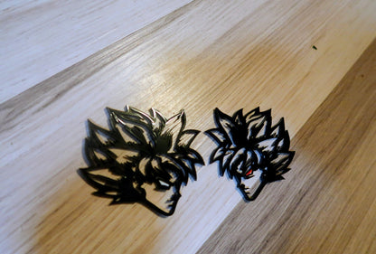 SS Goku badges type 1. Includes 2