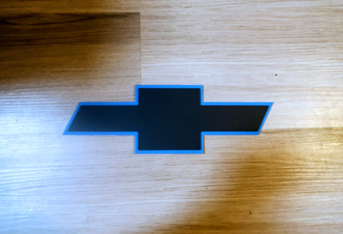 Bowtie. Includes 1