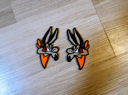 Coyote with bandana badges. Includes 2.