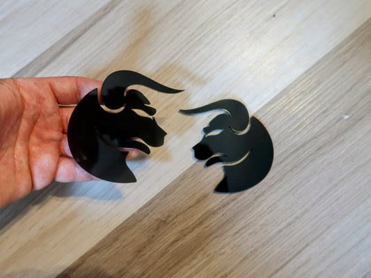 Ox fender badges. Includes 2.
